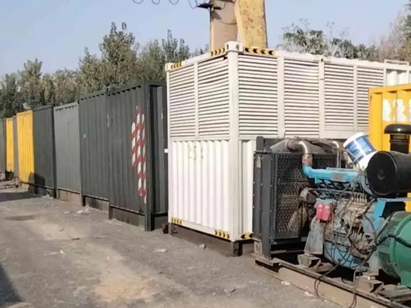 埇桥200KW柴油发电机机组每小时油耗是多少？